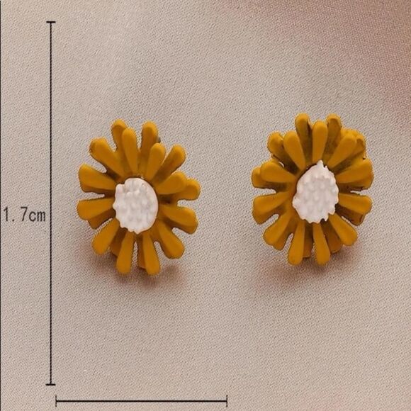 Mustard Yellow Flower Stud Earrings - Picture 4 of 4